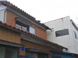ずれてしまった瓦屋根