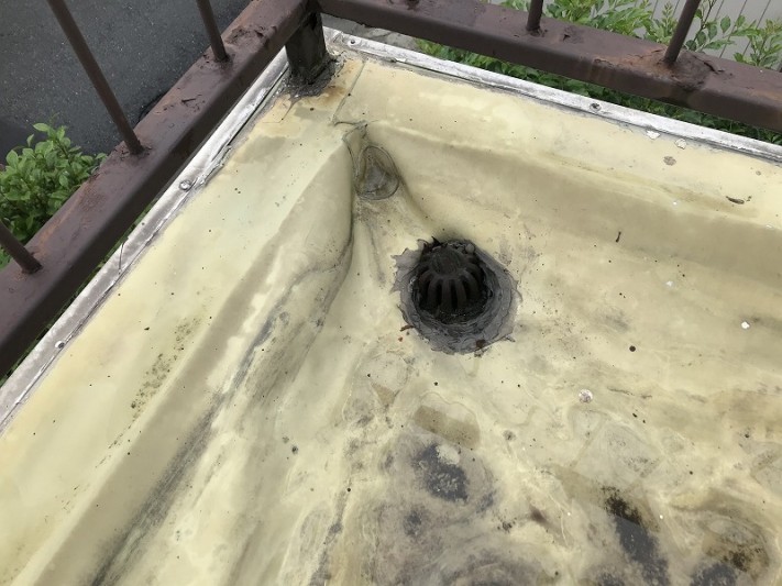 伸びてしまったシート防水