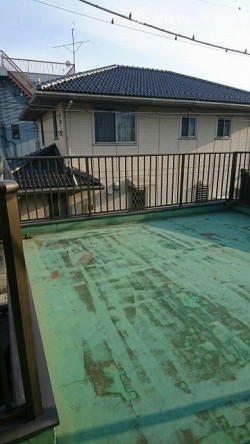 経年劣化したベランダのウレタン防水