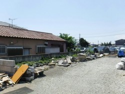 フェンス設置予定の隣の家との敷地の境界