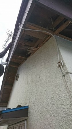 軒天井を剥がしたところ