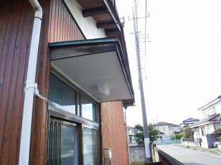 玄関軒天井及び照明工事完了