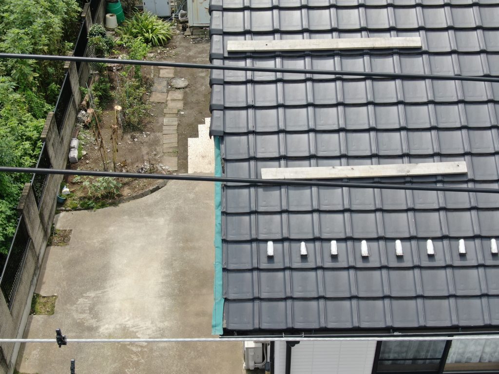 側面から見た端部欠損