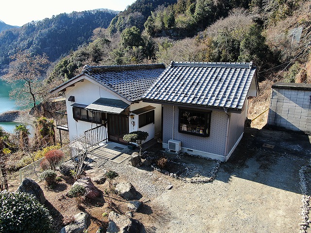 　藤岡市美濃山に中古物件をご購入されたお客様より瓦屋根の点検と外壁塗装の見積りをご依頼いただきました　　　　　　　　　　　　　　　　　　　　　　　　　　　　　　　　　　　　　　　　　　　　　　　　　　　　　　　　　　　　　　　　　　　　　　　　　　　　　　　　　　　　　　　　　　　　　　　　　　　　　　　　　　　　　　　　　　　　　　　　　　　　　　　　　　　　　　　　　　　　　　　　　　　　　　　　　　　　　　　