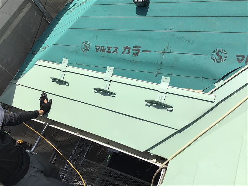 貝沢屋根３