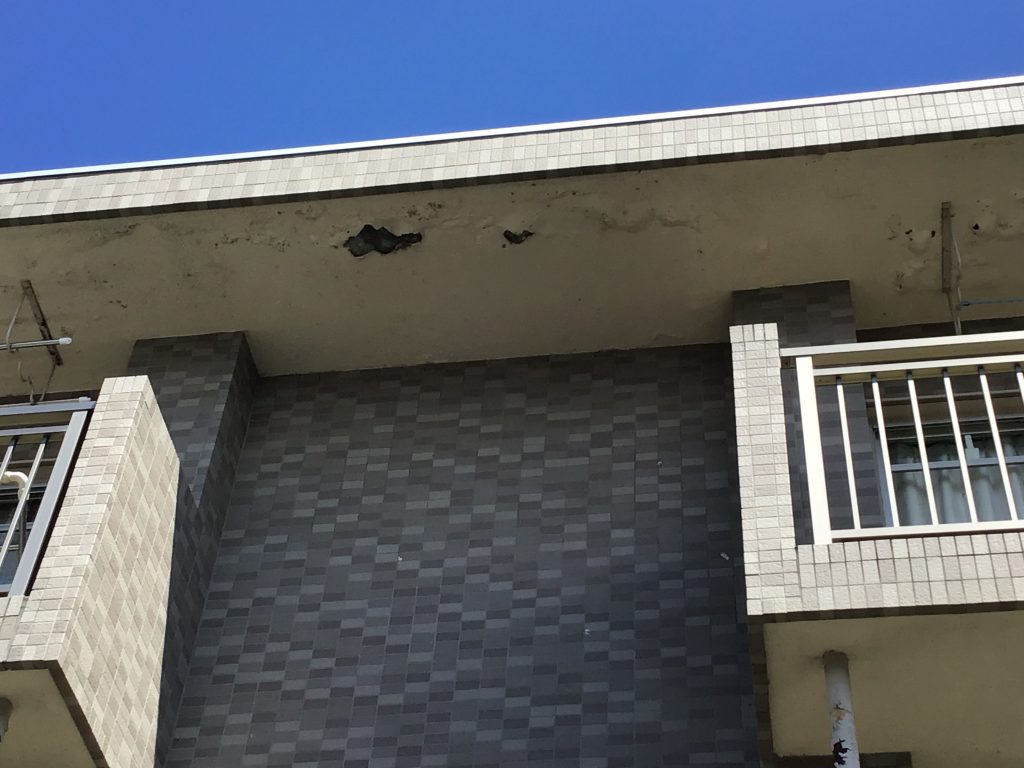 軒天の剥がれ症状