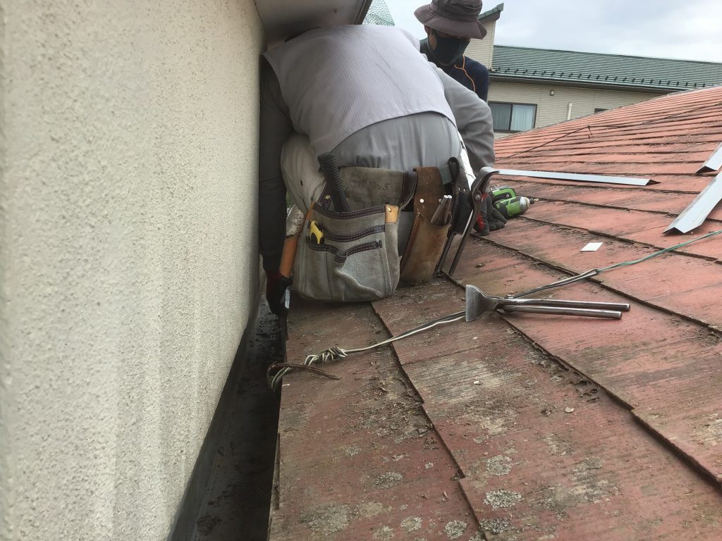 狭所での板金施工