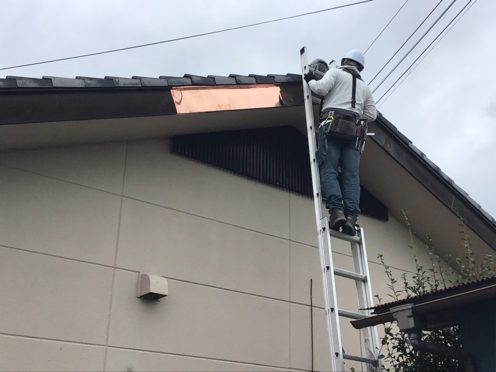 取付後の破風板
