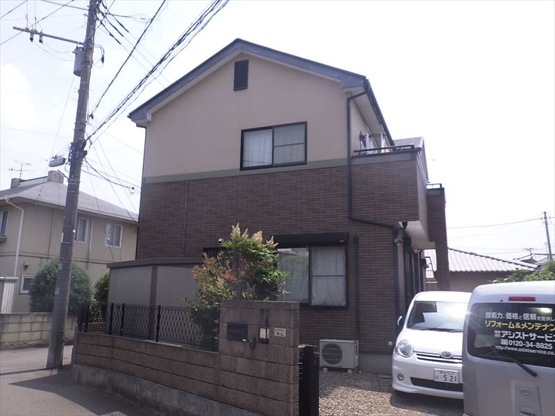 建物正面の全景