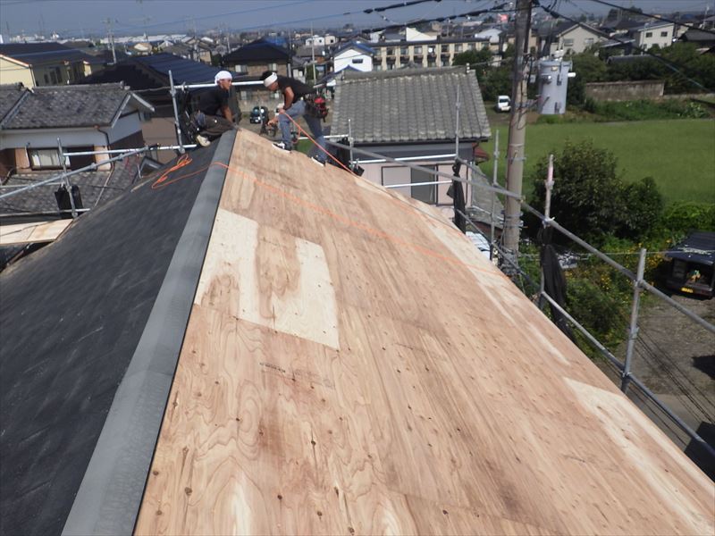 屋根全体の合板下地