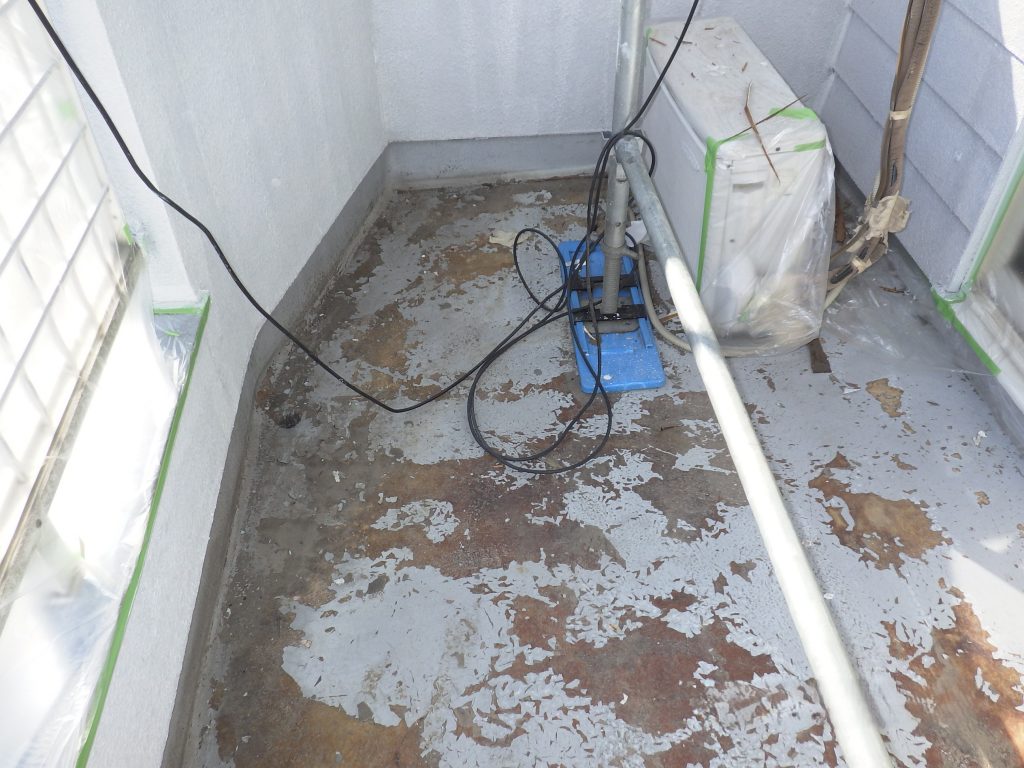 剥がれた防水床