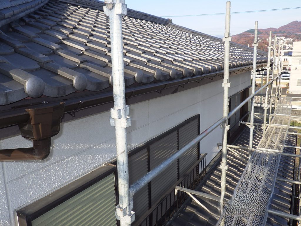 交換後の新しい雨樋